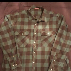 NWOT Men's green and black long sleeve plaid flannel. Size xxl